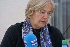 Susanne Gerland und Wiebke Crazius von Radio aktiv berichteten live von 12.00 bis 15.00 Uhr über die verschiedenen Aktivitäten. - 236-stadtteilfest-2012